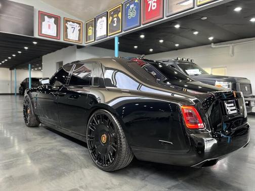 2022 Rolls-Royce Phantom Base