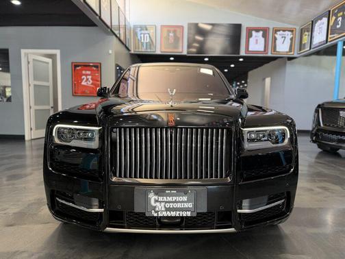 Commissioned Collection Imperial Jade 2019 Rolls-Royce Cullinan
