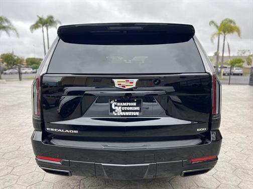 2025 Cadillac Escalade Sport