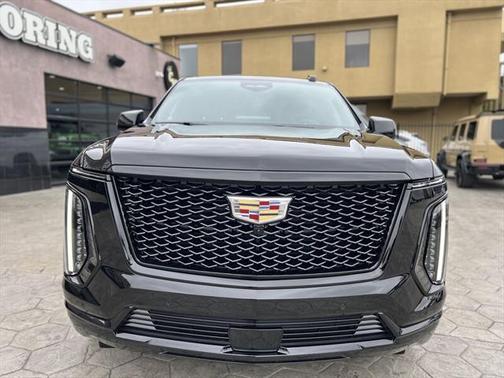 2025 Cadillac Escalade Sport