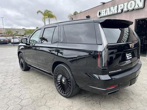 2025 Cadillac Escalade Sport