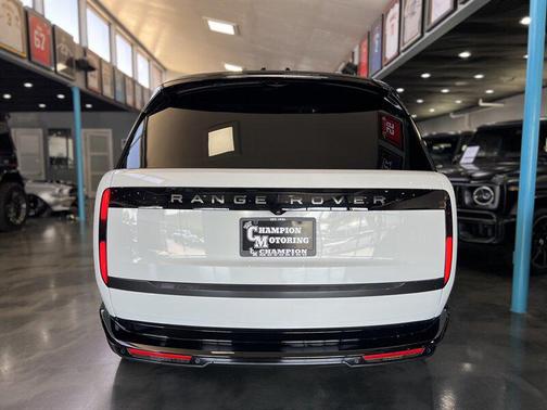 2025 Land Rover Range Rover P530 SE 7 Seat