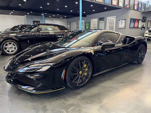 2025 Ferrari SF90 Spider 