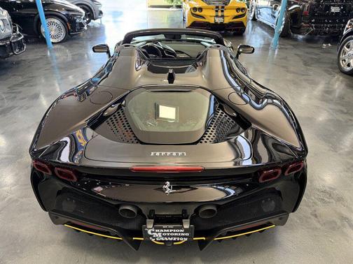 2025 Ferrari SF90 Spider 