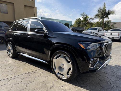 2025 Mercedes-Benz Maybach GLS 600 4MATIC