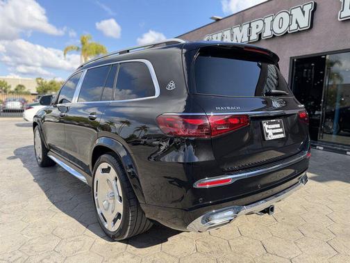2025 Mercedes-Benz Maybach GLS 600 4MATIC