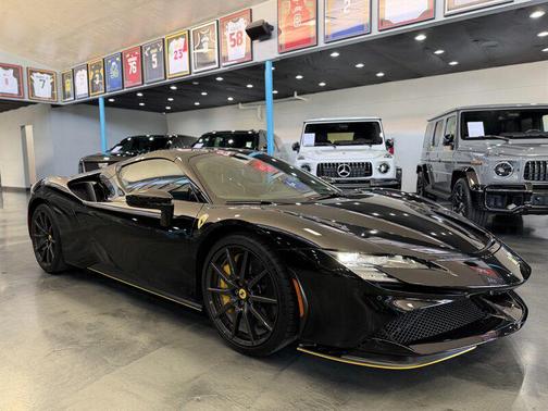 2025 Ferrari SF90 Spider 