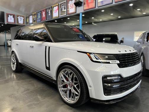2025 Land Rover Range Rover P400 SE 7 Seat
