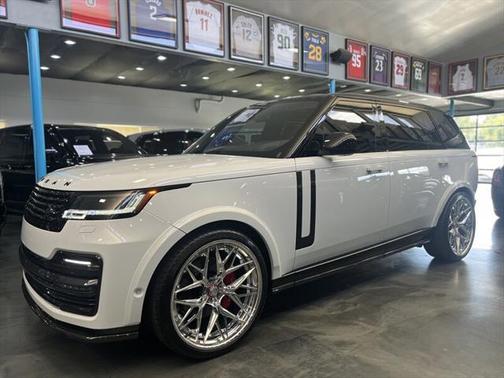 2025 Land Rover Range Rover P400 SE 7 Seat
