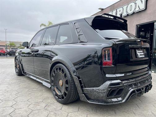 2025 Rolls-Royce Cullinan Base