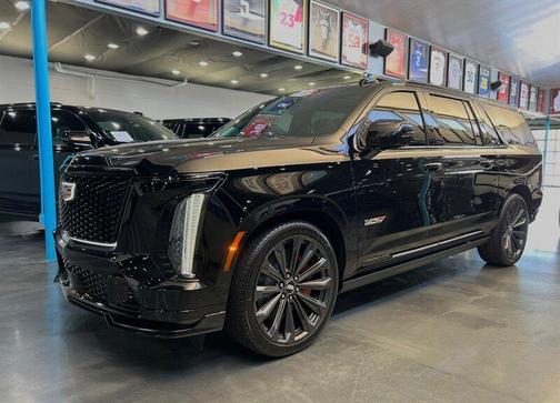 2025 Cadillac Escalade ESV V-Series