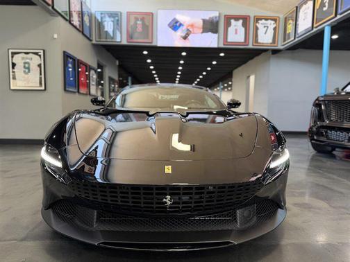 2025 Ferrari Roma Spider 