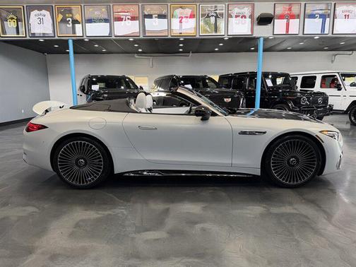 2026 Mercedes-Benz Maybach SL 680 Monogram Series 4MATIC