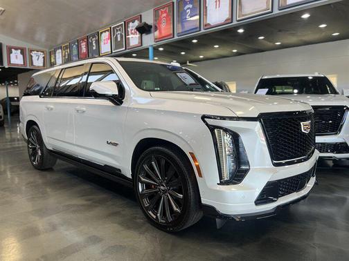 2025 Cadillac Escalade ESV V-Series
