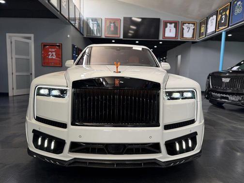 White 2026 Rolls-Royce Cullinan
