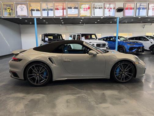 2025 Porsche 911 Turbo