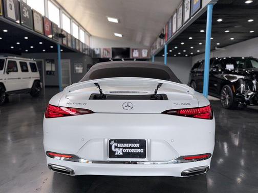 2026 Mercedes-Benz Maybach SL 680 Monogram Series 4MATIC