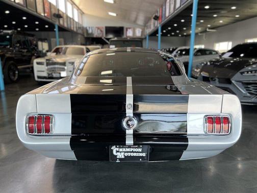 1965 Ford Mustang Base