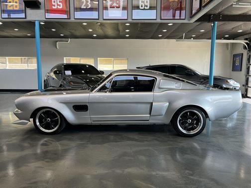 1965 Ford Mustang Base