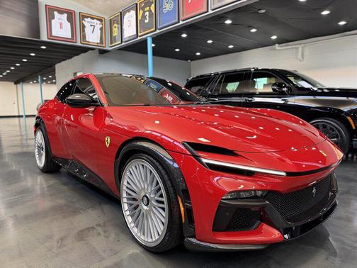 2025 Ferrari Purosangue 