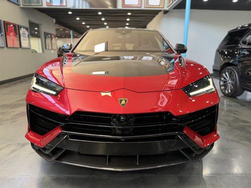 2024 Lamborghini Urus Performante