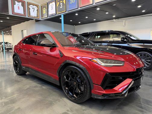 2024 Lamborghini Urus Performante