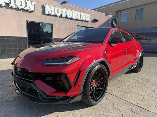2024 Lamborghini Urus Performante