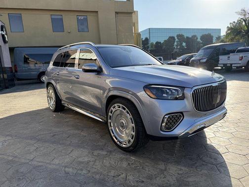 2025 Mercedes-Benz Maybach GLS 600 4MATIC