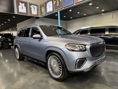 2025 Mercedes-Benz Maybach GLS 600 4MATIC