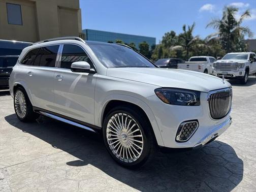 2025 Mercedes-Benz Maybach GLS 600 4MATIC
