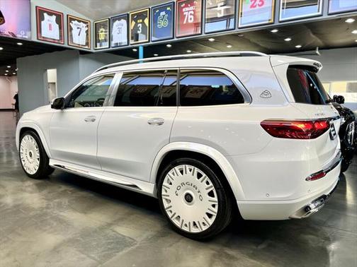 2025 Mercedes-Benz Maybach GLS 600 4MATIC