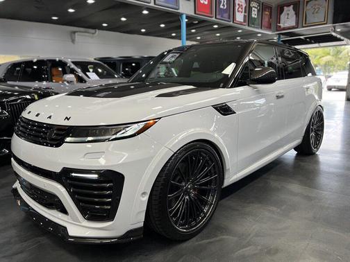 2025 Land Rover Range Rover Sport SE