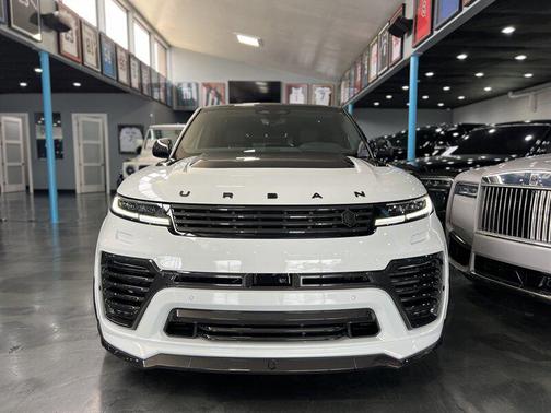 2025 Land Rover Range Rover Sport SE