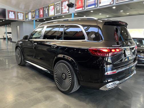 2025 Mercedes-Benz Maybach GLS 600 4MATIC