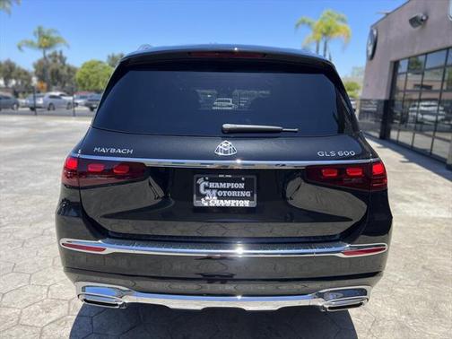 2025 Mercedes-Benz Maybach GLS 600 4MATIC