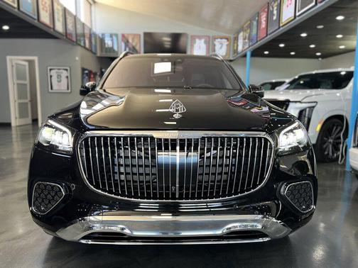 2025 Mercedes-Benz Maybach GLS 600 4MATIC