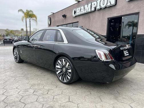 2025 Rolls-Royce Ghost