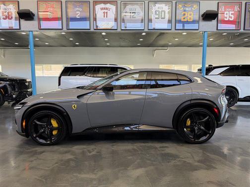 2024 Ferrari Purosangue 
