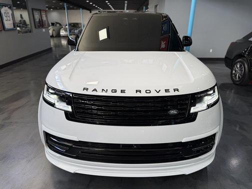 2025 Land Rover Range Rover P530 SE 7 Seat