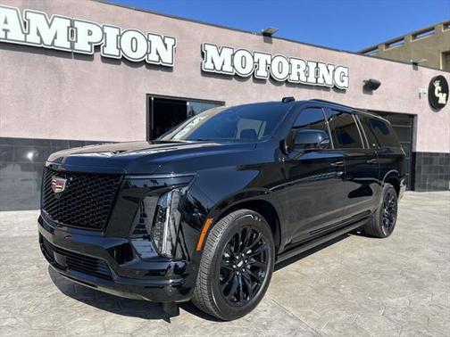 2025 Cadillac Escalade ESV Sport