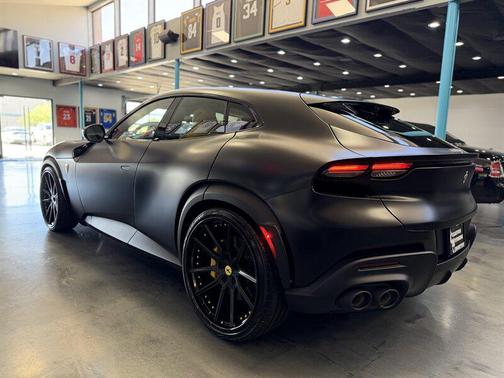 2025 Ferrari Purosangue 