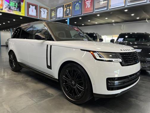 2025 Land Rover Range Rover P530 SE 7 Seat