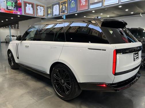 2025 Land Rover Range Rover P530 SE 7 Seat