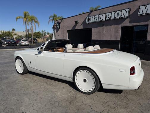 2015 Rolls-Royce Phantom Drophead Coupe 