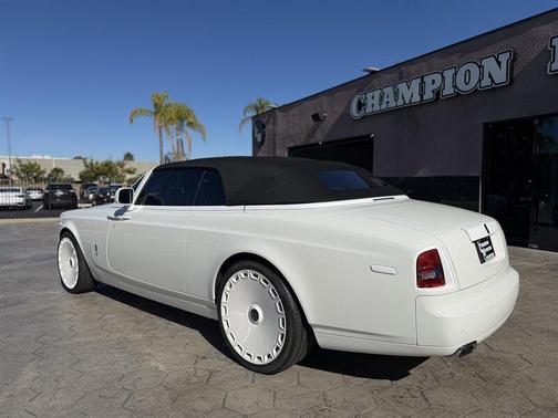 2015 Rolls-Royce Phantom Drophead Coupe 