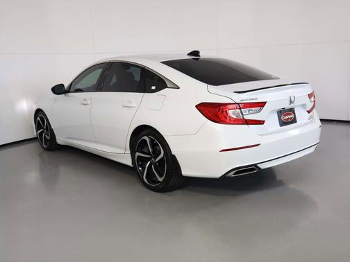 2022 Honda Accord 