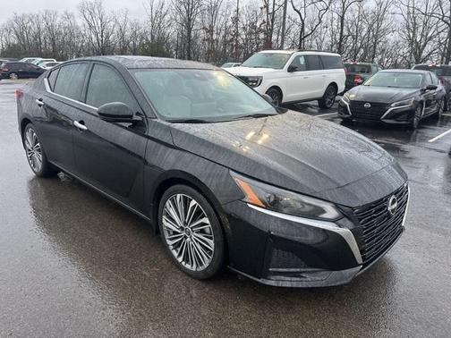 2023 Nissan Altima 2.5 SL