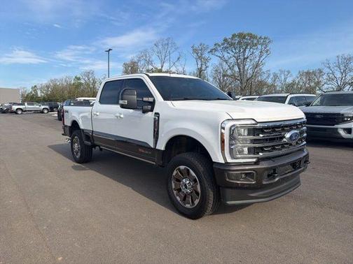 Star White 2025 Ford F-350 King Ranch