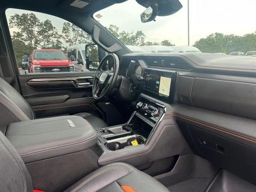 2024 GMC Sierra 2500 AT4