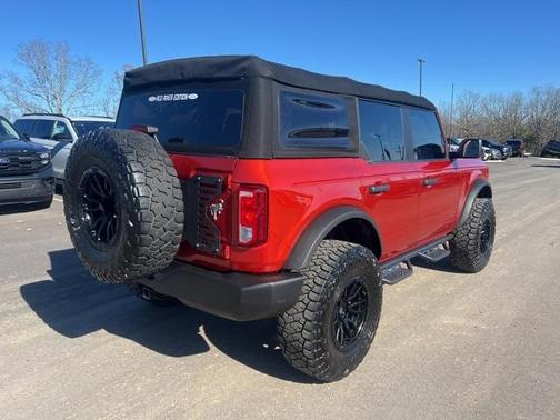 2022 Ford Bronco Base